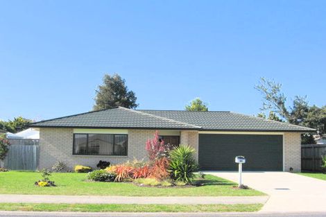 Photo of property in 38 Cholmondeley Crescent, Whitianga, 3510