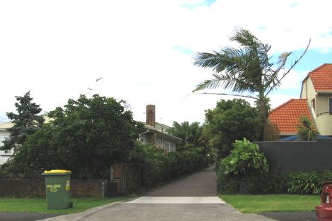 Photo of property in 8a Fenwick Avenue, Milford, Auckland, 0620