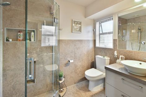 Photo of property in 113 Rushgreen Avenue, Pahurehure, Papakura, 2113