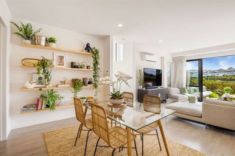 Photo of property in 10 Arran Point Parade, Orewa, 0931