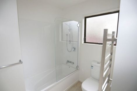 Photo of property in 1/36 Pitcairn Crescent, Bryndwr, Christchurch, 8053