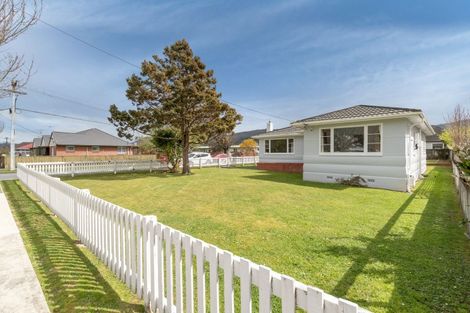 Photo of property in 33 John Street, Trentham, Upper Hutt, 5018