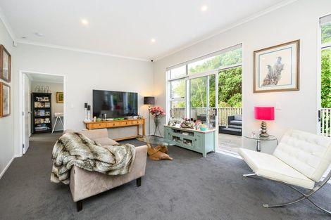 Photo of property in 39 Rainforth Street, Roslyn, Palmerston North, 4414