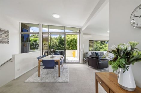 Photo of property in 2/25 Auld Street, Torbay, Auckland, 0630