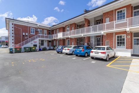 Photo of property in Fire Station Apartments, 54 Northland Road, Northland, Wellington, 6012
