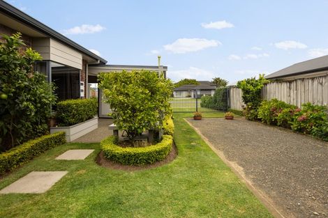 Photo of property in 1 Ringwood Place, Whitianga, 3510