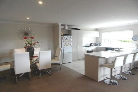 Photo of property in 12 Gennaker Lane, Whitby, Porirua, 5024