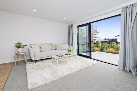 Photo of property in 12 Miromiro Street, Broomfield, Christchurch, 8042