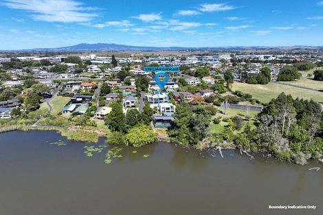 Photo of property in 138 Lake Crescent, Hamilton Lake, Hamilton, 3204