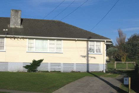 Photo of property in 4a Matahourua Crescent, Cannons Creek, Porirua, 5024