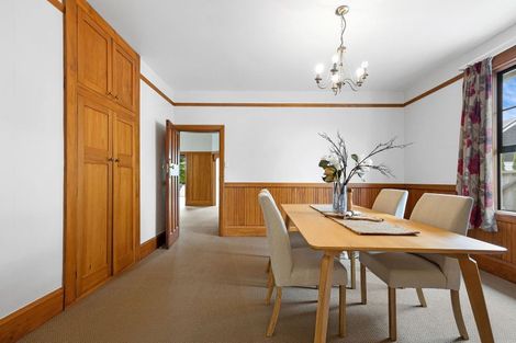 Photo of property in 113 Saint Andrews Square, Strowan, Christchurch, 8052