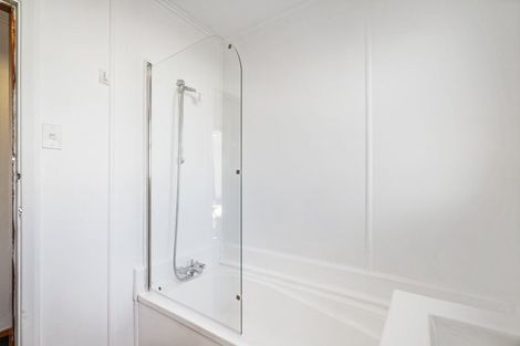 Photo of property in 61 Hillary Crescent, Upper Riccarton, Christchurch, 8041