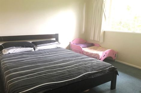 Photo of property in 17 Beverly Place, New Lynn, Auckland, 0600