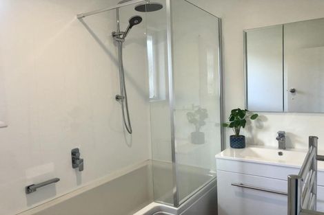 Photo of property in 30 Douglas Crescent, Fairfield, Hamilton, 3214