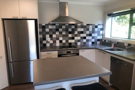 Photo of property in 1/37 Singers Road, Korokoro, Lower Hutt, 5012