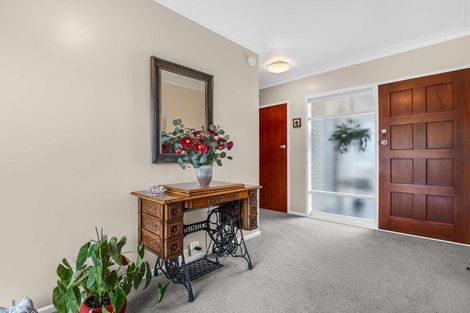 Photo of property in 30 Russell Crescent, Western Heights, Rotorua, 3015