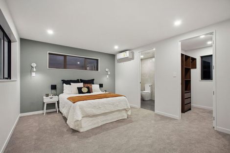 Photo of property in 77a Schoolside Road, Kumeu, 0810