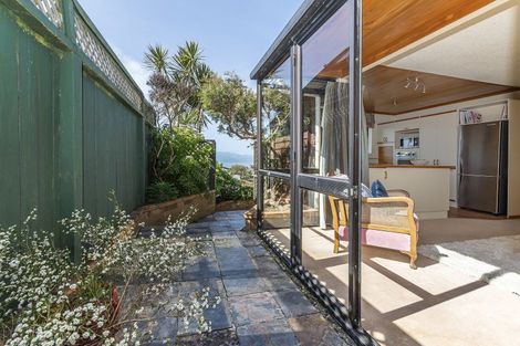 Photo of property in 31 Gurkha Crescent, Khandallah, Wellington, 6035