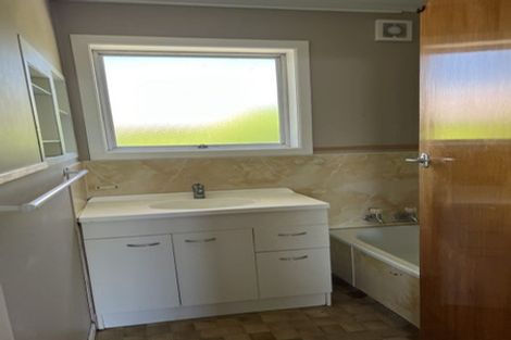 Photo of property in 55 Rutherford Street, Chedworth, Hamilton, 3210