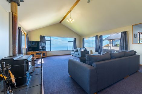 Photo of property in 16 Buskin Road, Highcliff, Dunedin, 9077