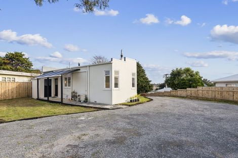 Photo of property in 75 Raumati Road, Raumati Beach, Paraparaumu, 5032