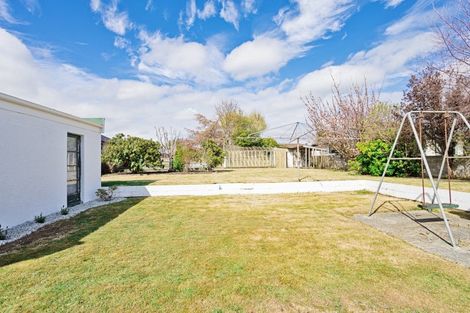 Photo of property in 35 Holloway Street, Waikiwi, Invercargill, 9810