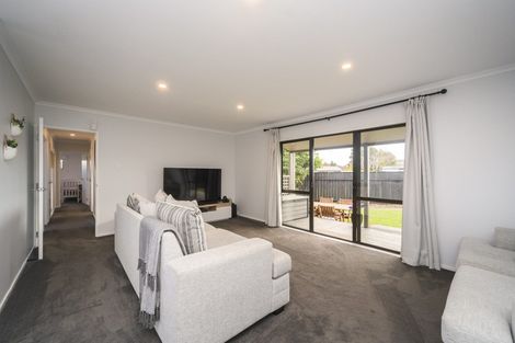 Photo of property in 79 Geraldine Crescent, Cloverlea, Palmerston North, 4412