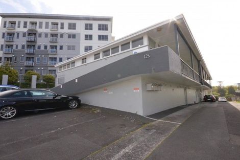 Photo of property in 125 Grafton Road, Roseneath, Wellington, 6011