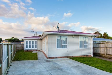 Photo of property in 118 Gloucester Road, Manurewa, Auckland, 2102