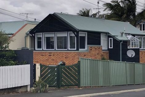 Photo of property in 1/2a Spring Street, Devonport, Auckland, 0624