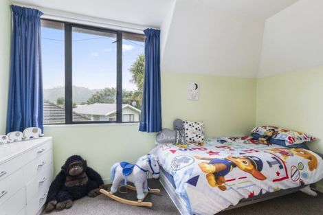 Photo of property in 15 Mcbain Grove, Avalon, Lower Hutt, 5011