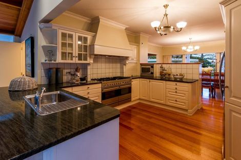 Photo of property in 2/57 Rock Isle Road, Torbay, Auckland, 0630