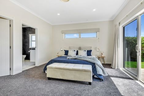 Photo of property in 2 Drovers Way, Frimley, Hastings, 4120