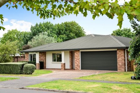 Photo of property in 10 Admiral Crescent, Flagstaff, Hamilton, 3210