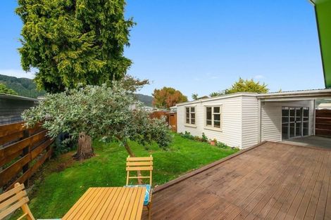 Photo of property in 272 Wellington Road, Wainuiomata, Lower Hutt, 5014