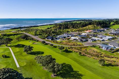 Photo of property in 6 Pebble Beach Court, Waiwhakaiho, New Plymouth, 4312
