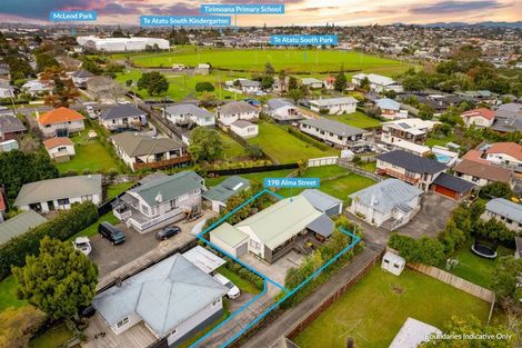 Photo of property in 2/19 Alma Street, Te Atatu South, Auckland, 0610