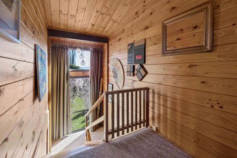 Photo of property in 8 Keitha Place, Kinloch, Taupo, 3377