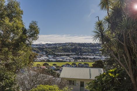 Photo of property in 11 Nevay Road, Miramar, Wellington, 6022