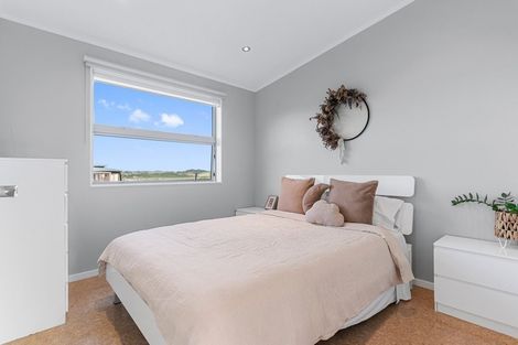 Photo of property in 37 Driftwood Place, Mangawhai Heads, Mangawhai, 0505