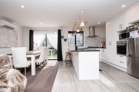 Photo of property in 15 Blackwood Crescent, Glenview, Hamilton, 3206