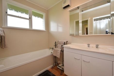 Photo of property in 219 Marama Avenue North, Otatara, Invercargill, 9879