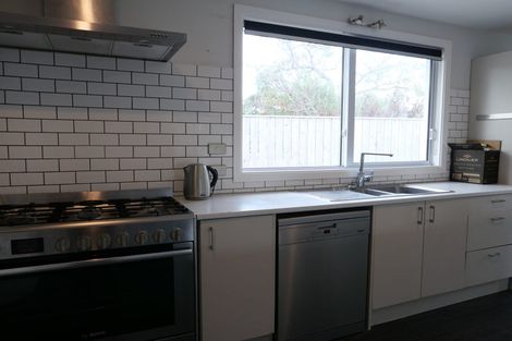 Photo of property in 2 Fincham Road, Raumati Beach, Paraparaumu, 5032