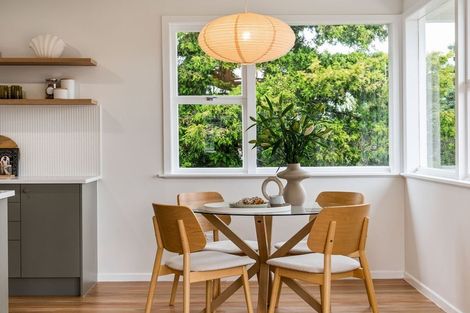 Photo of property in 46 Colwill Road, Massey, Auckland, 0614