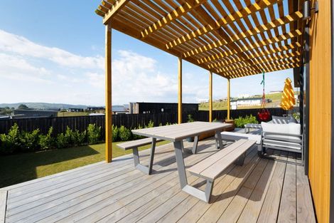 Photo of property in 79 Omahina Street, Raglan, 3225