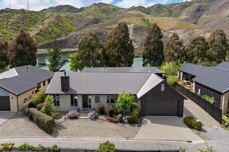 Photo of property in 33 Sunhaven Cove, Cromwell, 9310