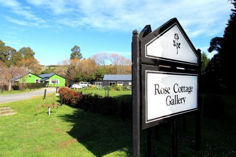 Photo of property in 6676 Christchurch Akaroa Road, Takamatua, Akaroa, 7581