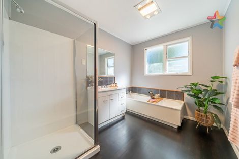 Photo of property in 258 Dowse Drive, Maungaraki, Lower Hutt, 5010