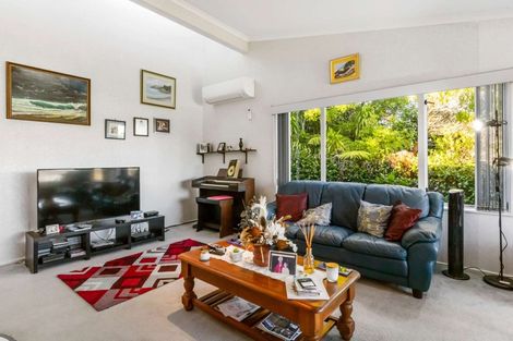 Photo of property in 1990 Long Bay Road, Coromandel, 3581