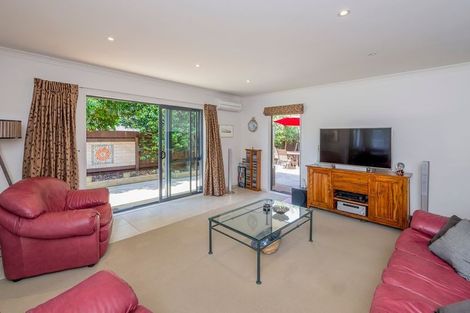 Photo of property in 94 Arawhata Road, Paraparaumu, 5032
